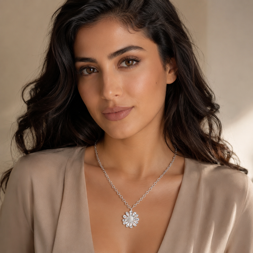 925 Sterling Silver Daisy Charm Necklace